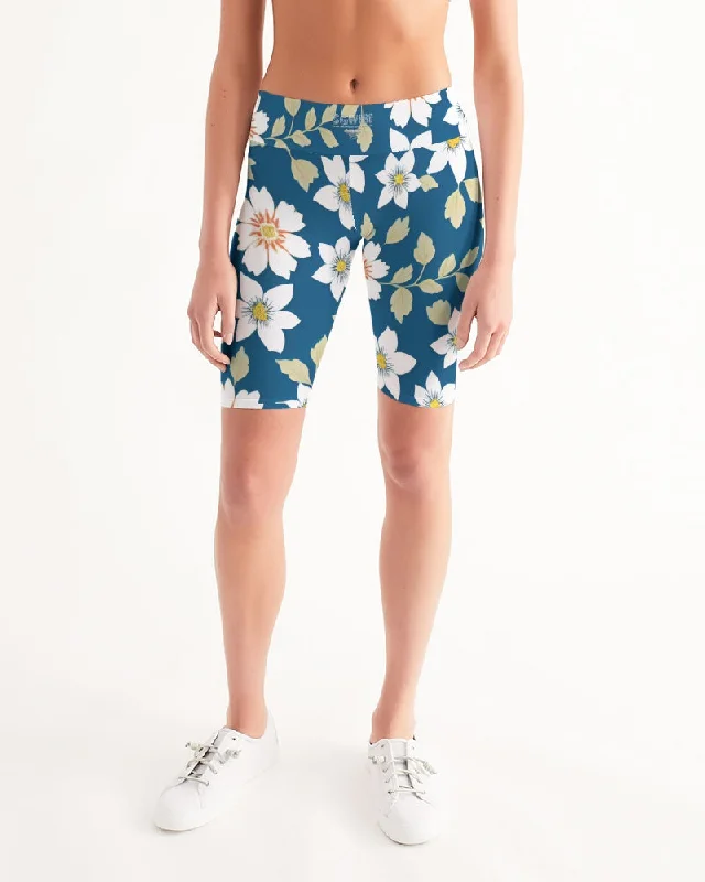 Dark blue background and white flower pattern Women's All-Over Print Mid-Rise Bike Shorts