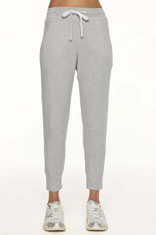 Reena 7/8 Fleece Sweatpant - Heather Grey/Off White