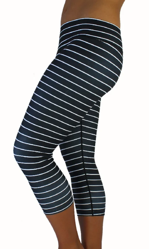 Black & White Stripe / XS